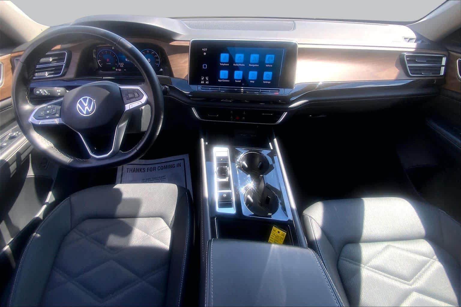 Used 2025 Pure Gray Volkswagen 2.0T SE w/Technology image 14