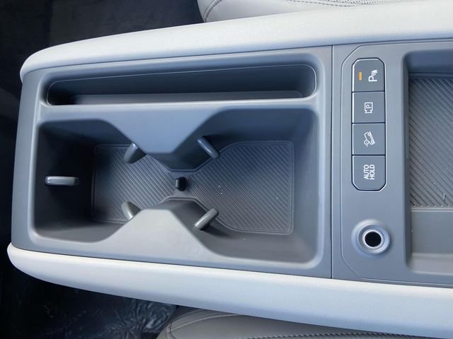 New 2026 Ocean Blue Kia Wind AWD image 20