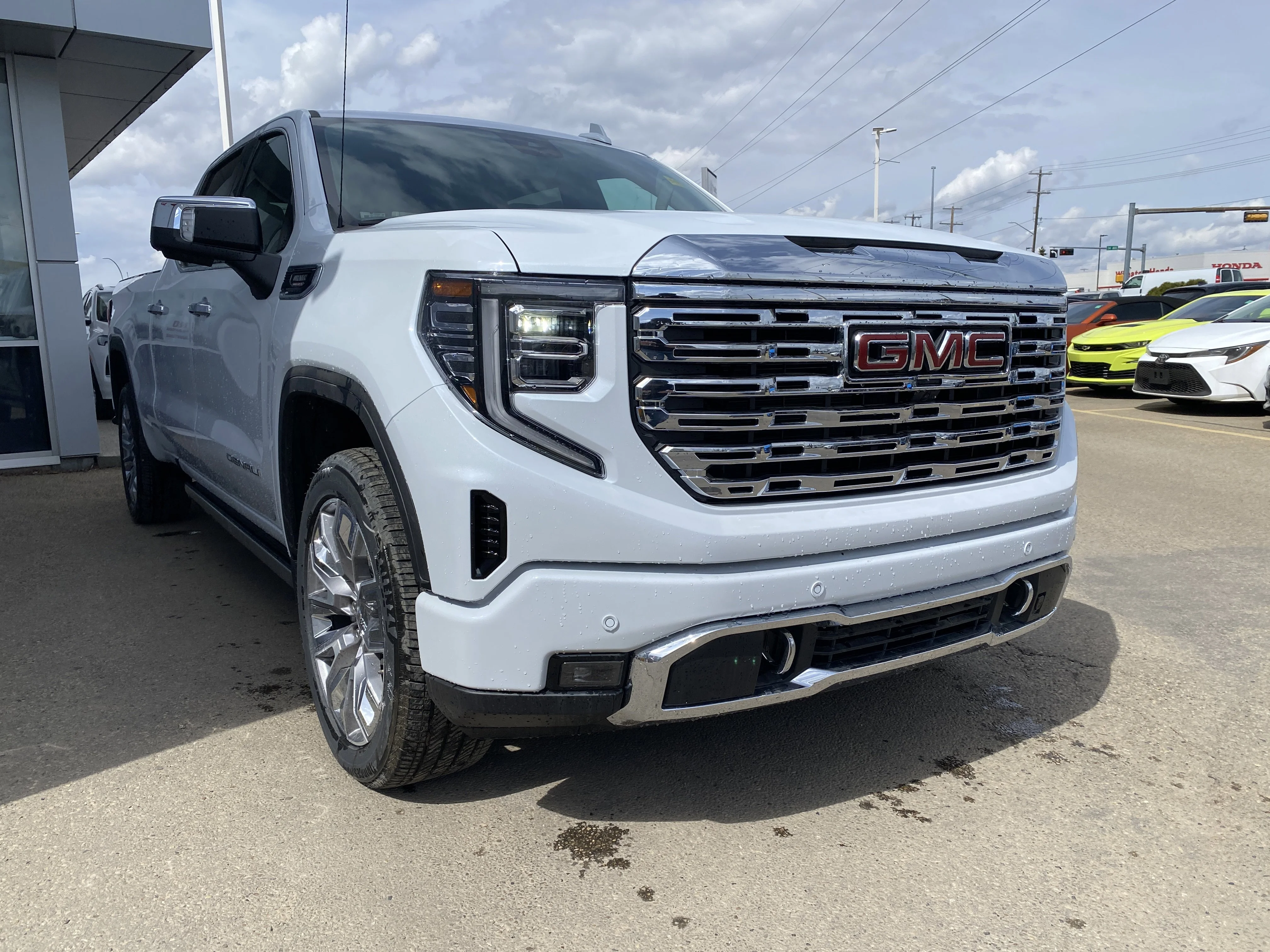 New 2026 GLACIER WHITE TRICOAT GMC Denali image 8