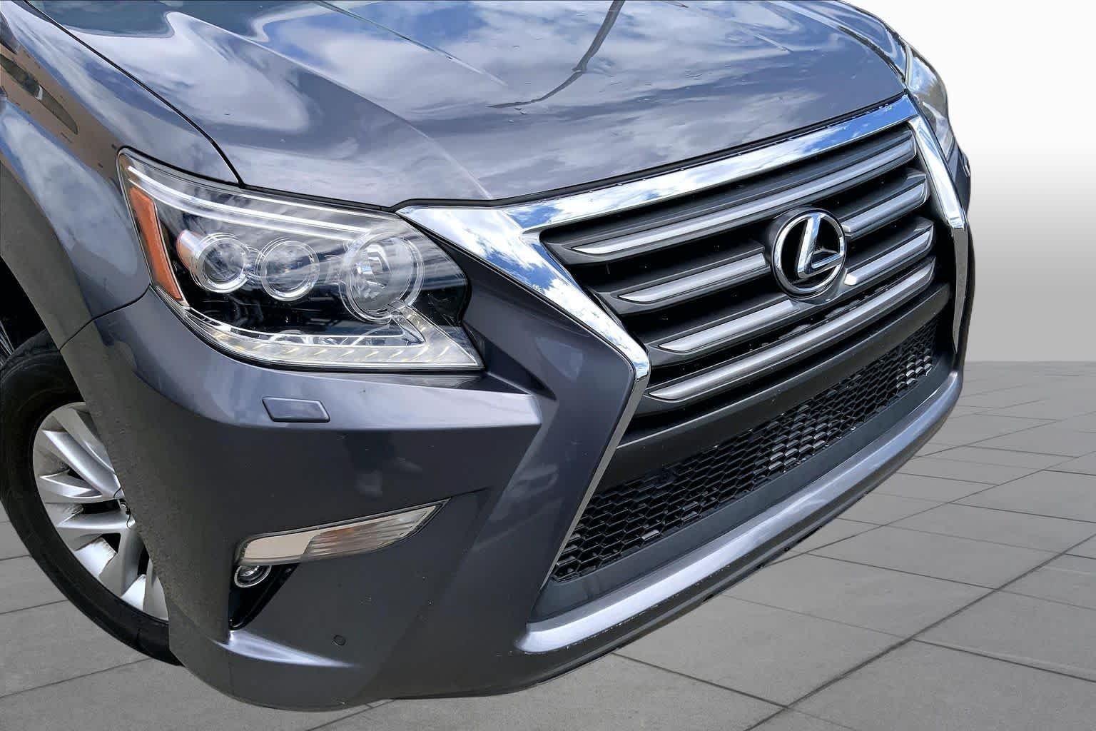 Used 2019 Nebula Gray Pearl Lexus Premium image 24