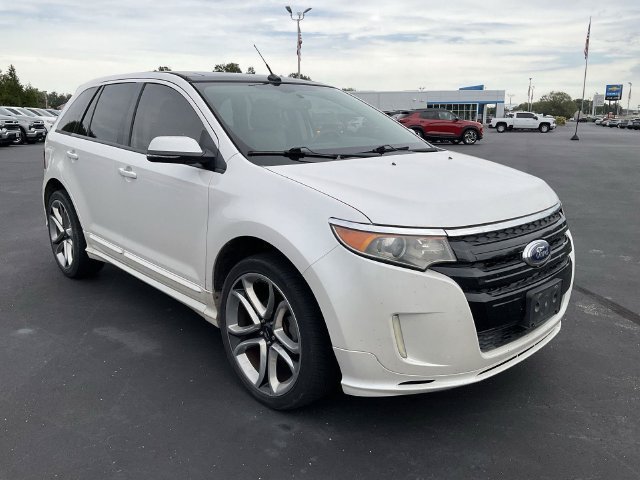 Used 2013 White Ford Sport image 3