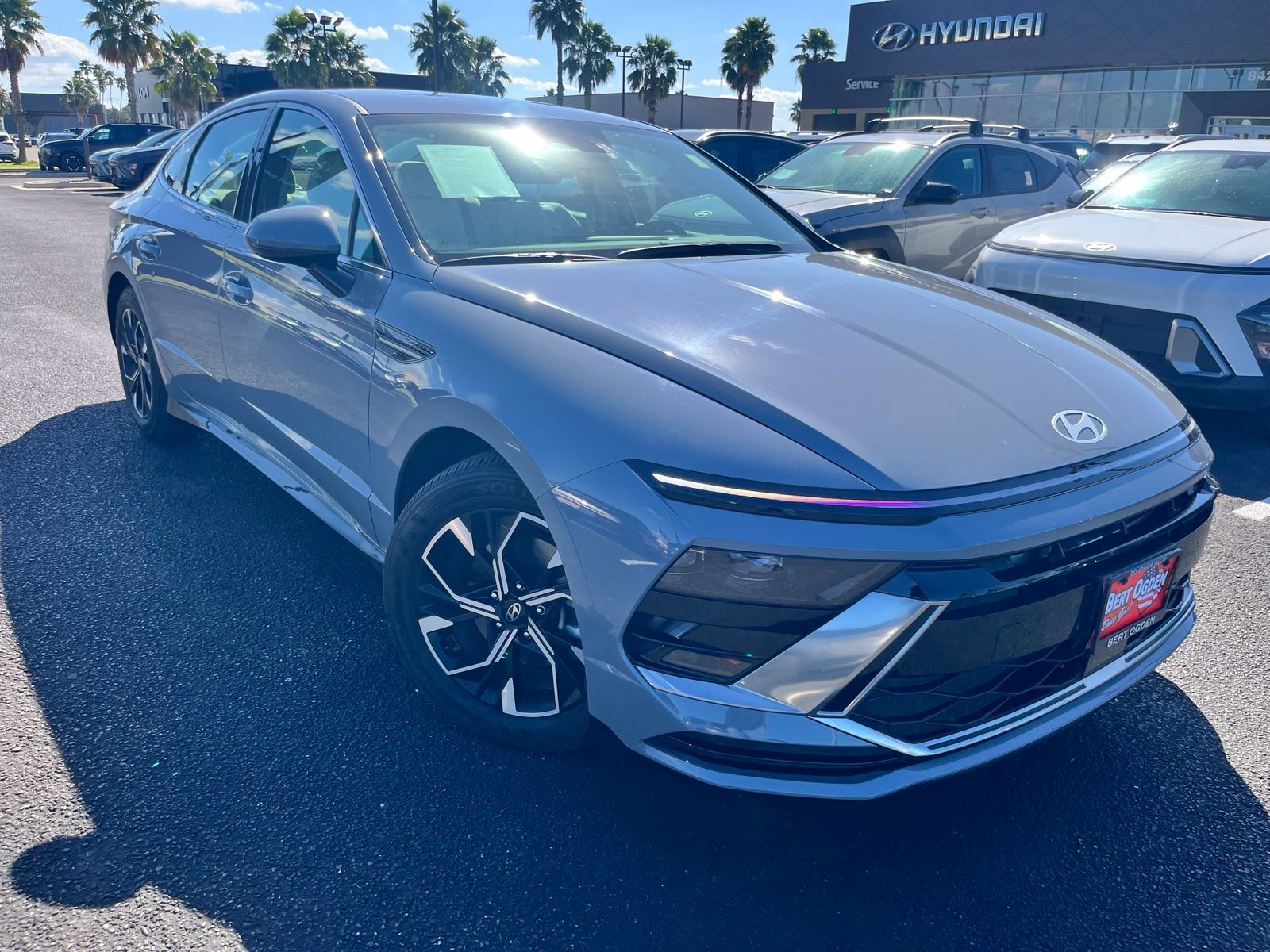 Used 2025 Blue Hyundai SEL image 1