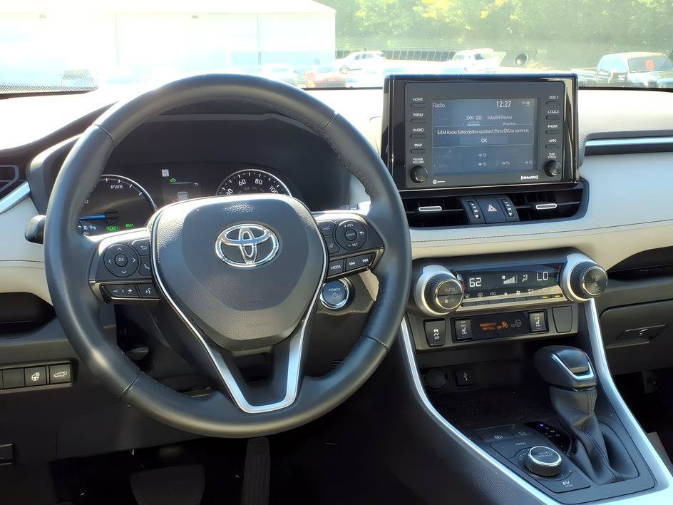 Used 2022 Blizzard Pearl Toyota Hybrid XLE Premium image 13
