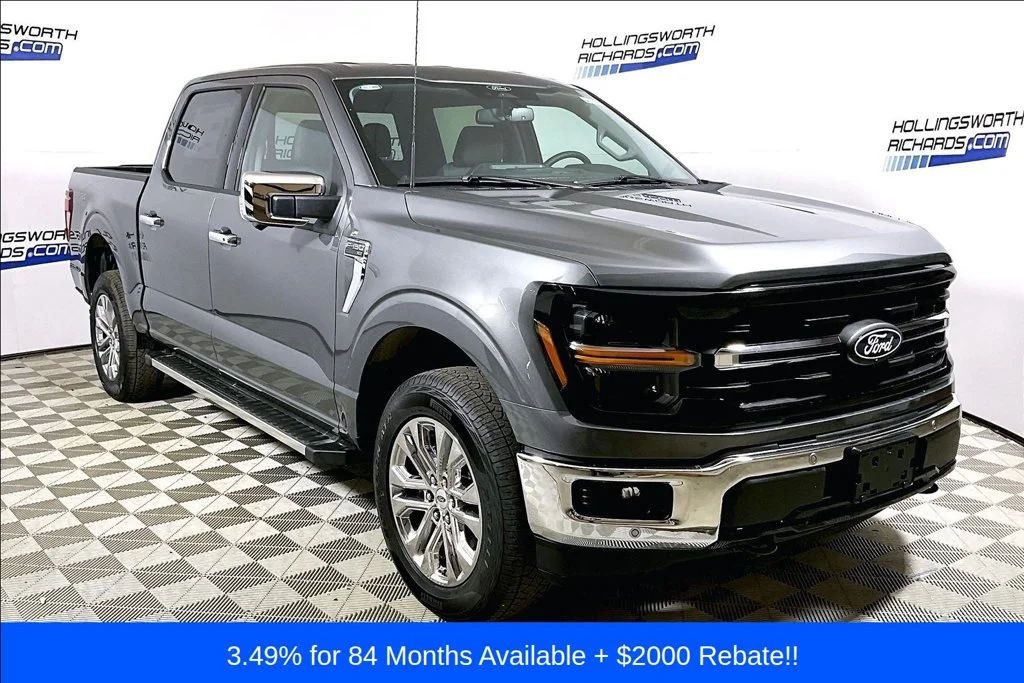 New 2026 Carbonized Gray Metallic Ford XLT image 2