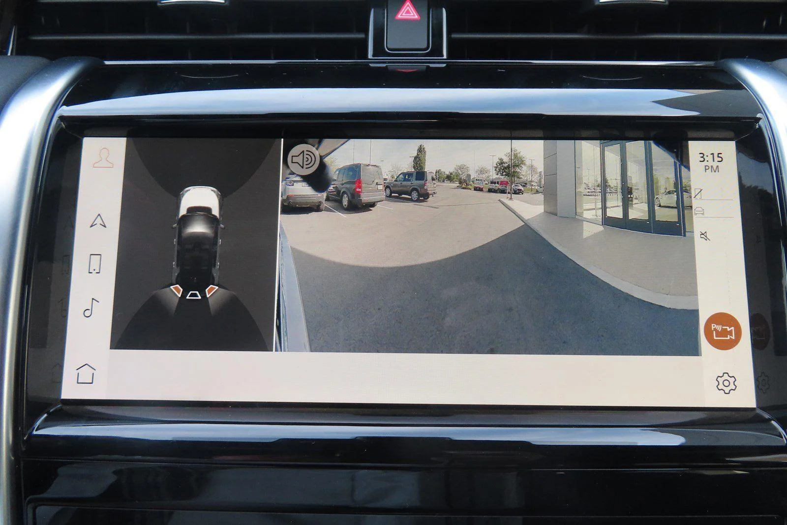 Used 2023 Eiger Grey Metallic Land Rover SE image 33