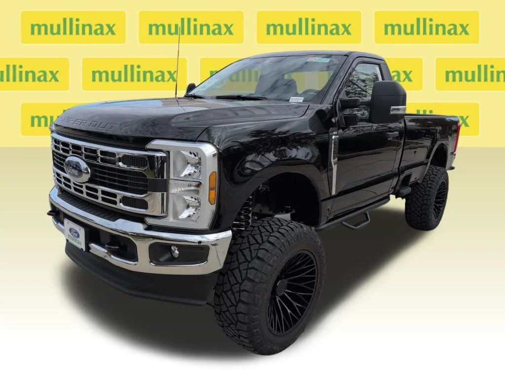 New 2026 Black Ford XLT image 10