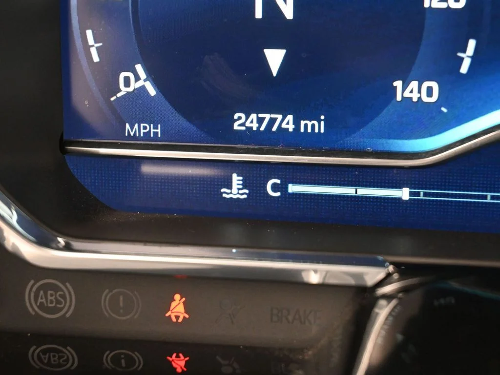 Used 2024 Summit White Chevrolet LT Trail Boss image 36