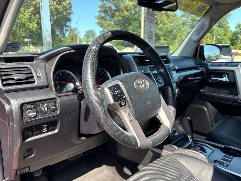 Used 2014 Red Toyota Limited image 13