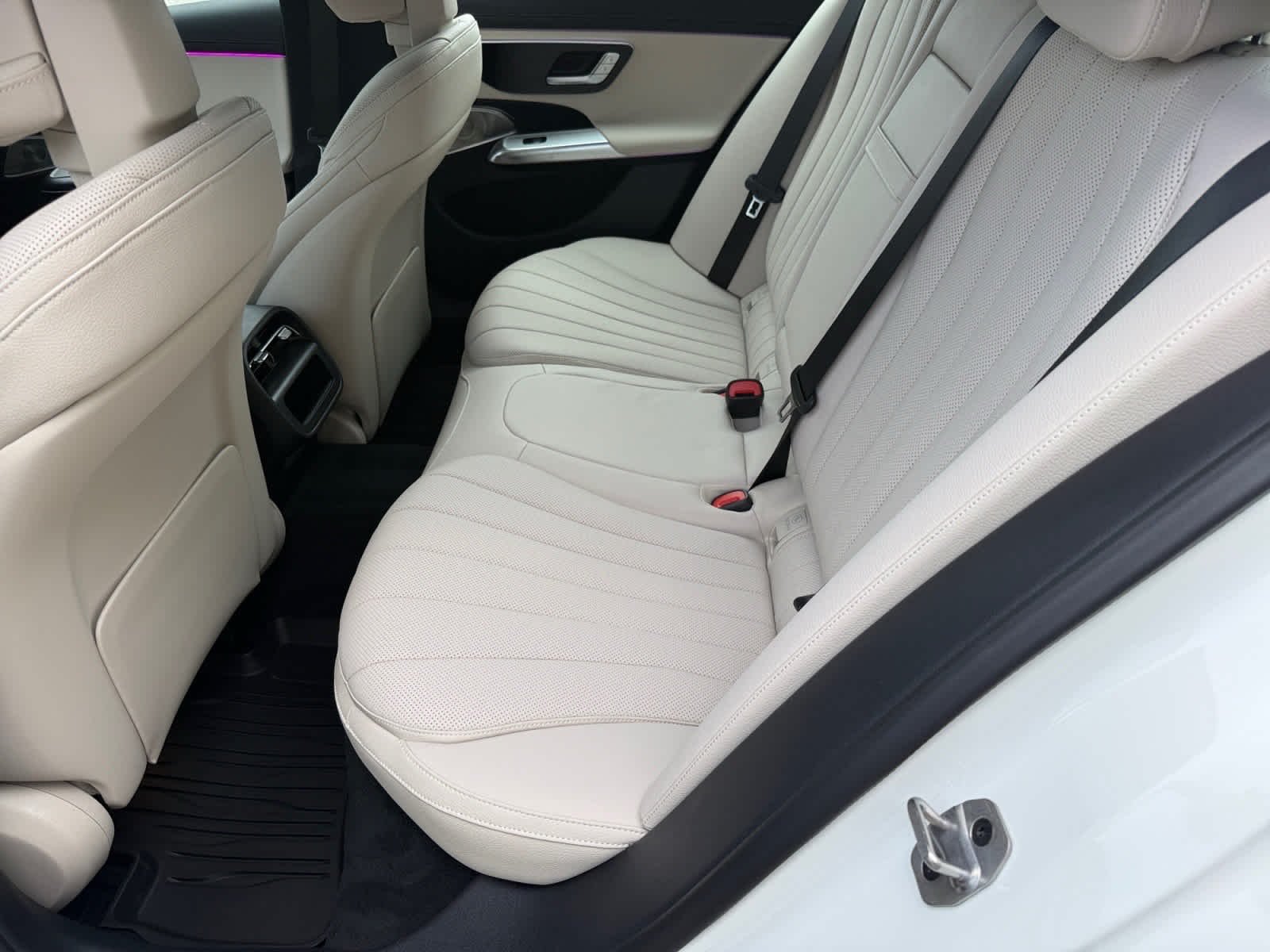 New 2026 Polar White Mercedes-Benz E 450 image 11
