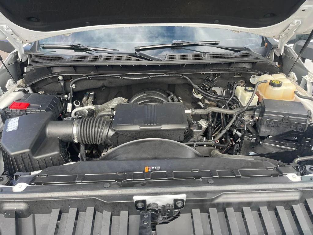 Used 2020 White GMC Denali image 35
