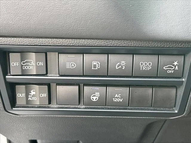 2023 Toyota Sequoia Platinum - Photo 25