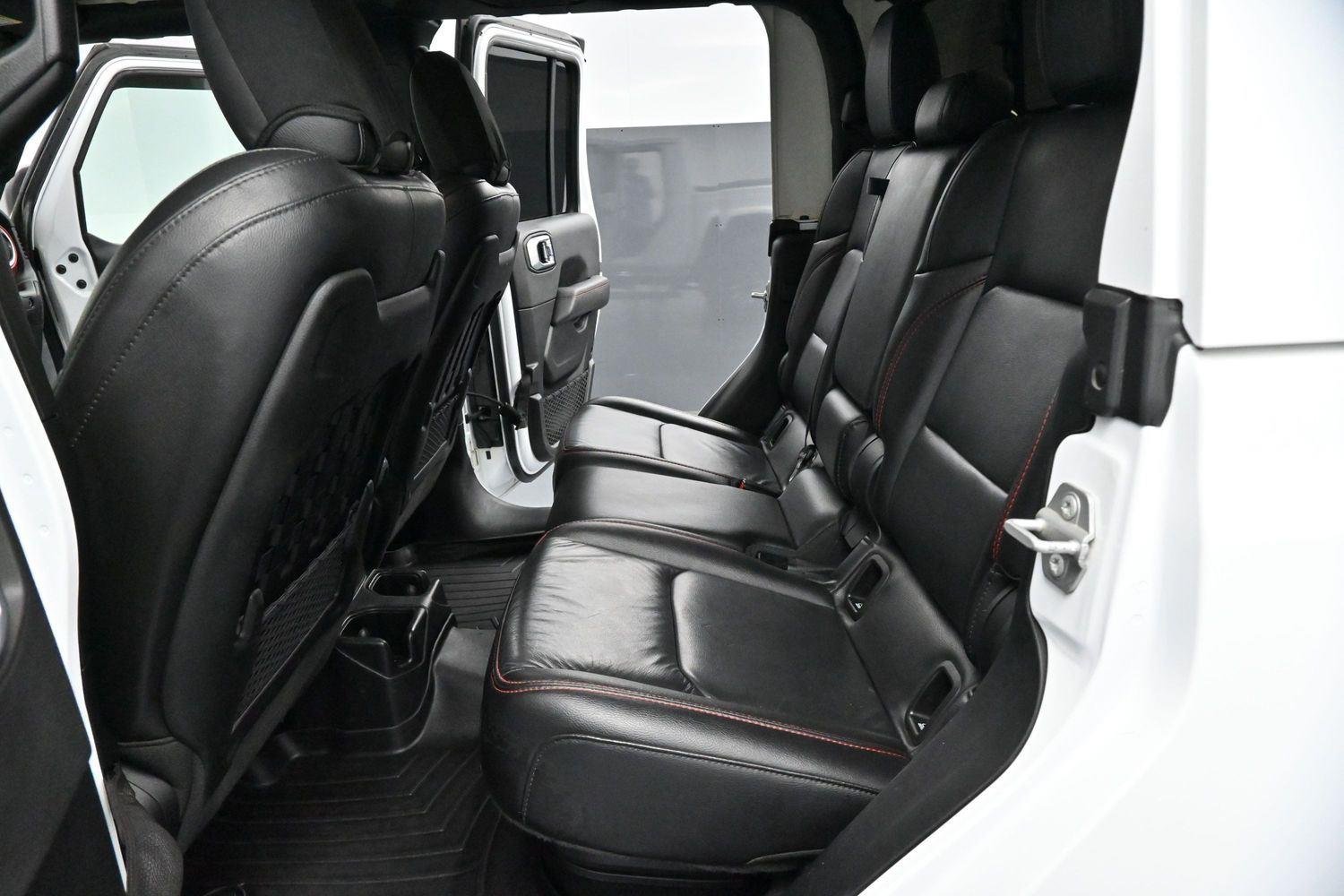 Used 2021 Bright White Clearcoat Jeep Rubicon image 28