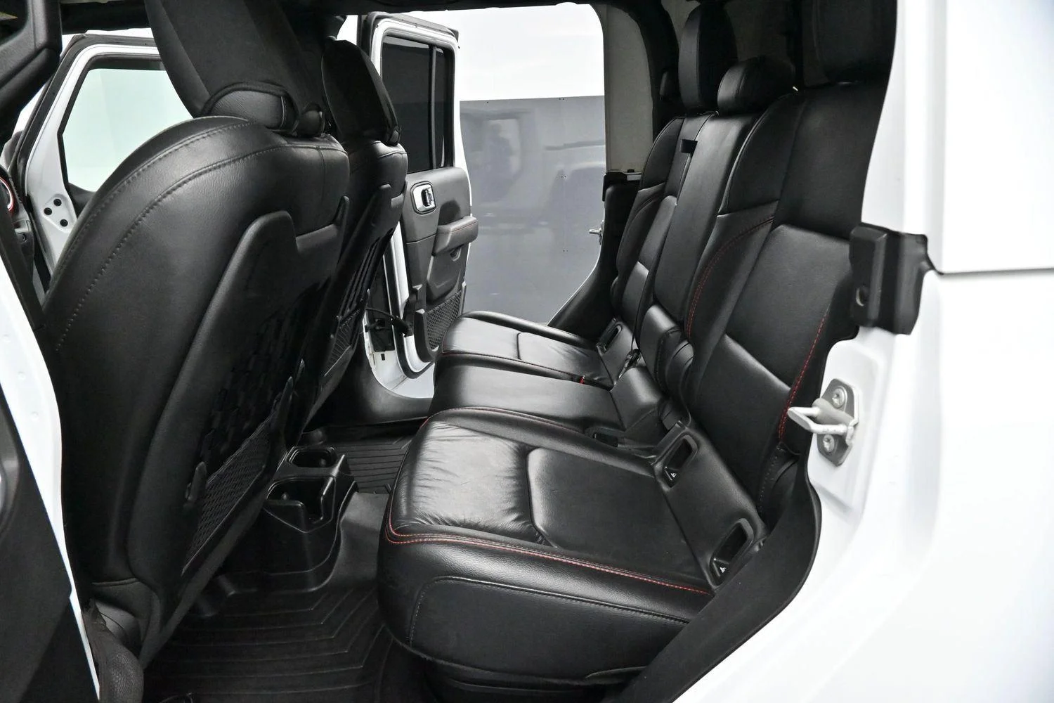 Used 2021  Jeep Rubicon image 28