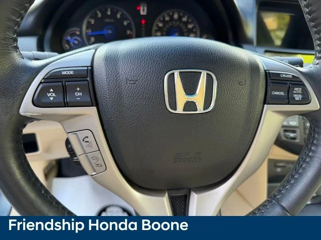 Used 2010  Honda EX-L image 18