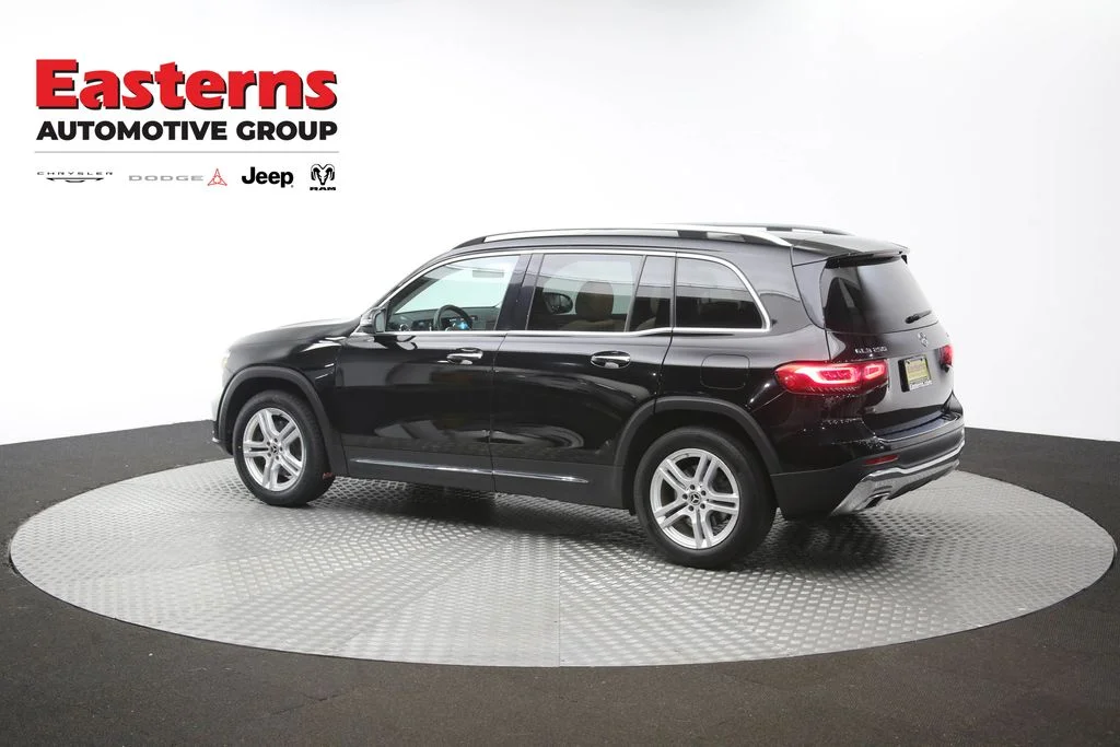 Used 2021 Black Mercedes-Benz GLB 250 image 59