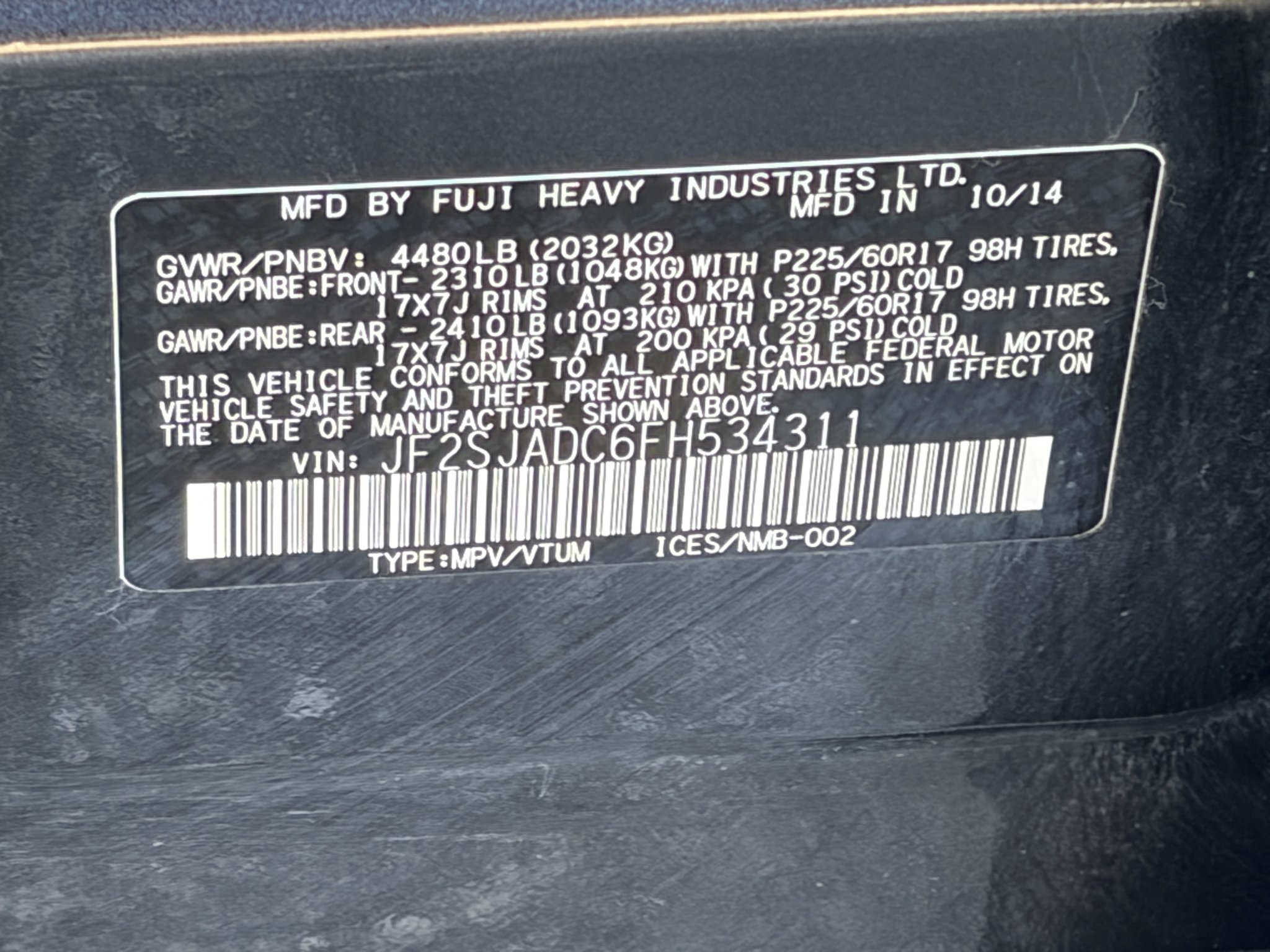 Used 2015 Dark Gray Metallic Subaru 2.5i Premium image 31