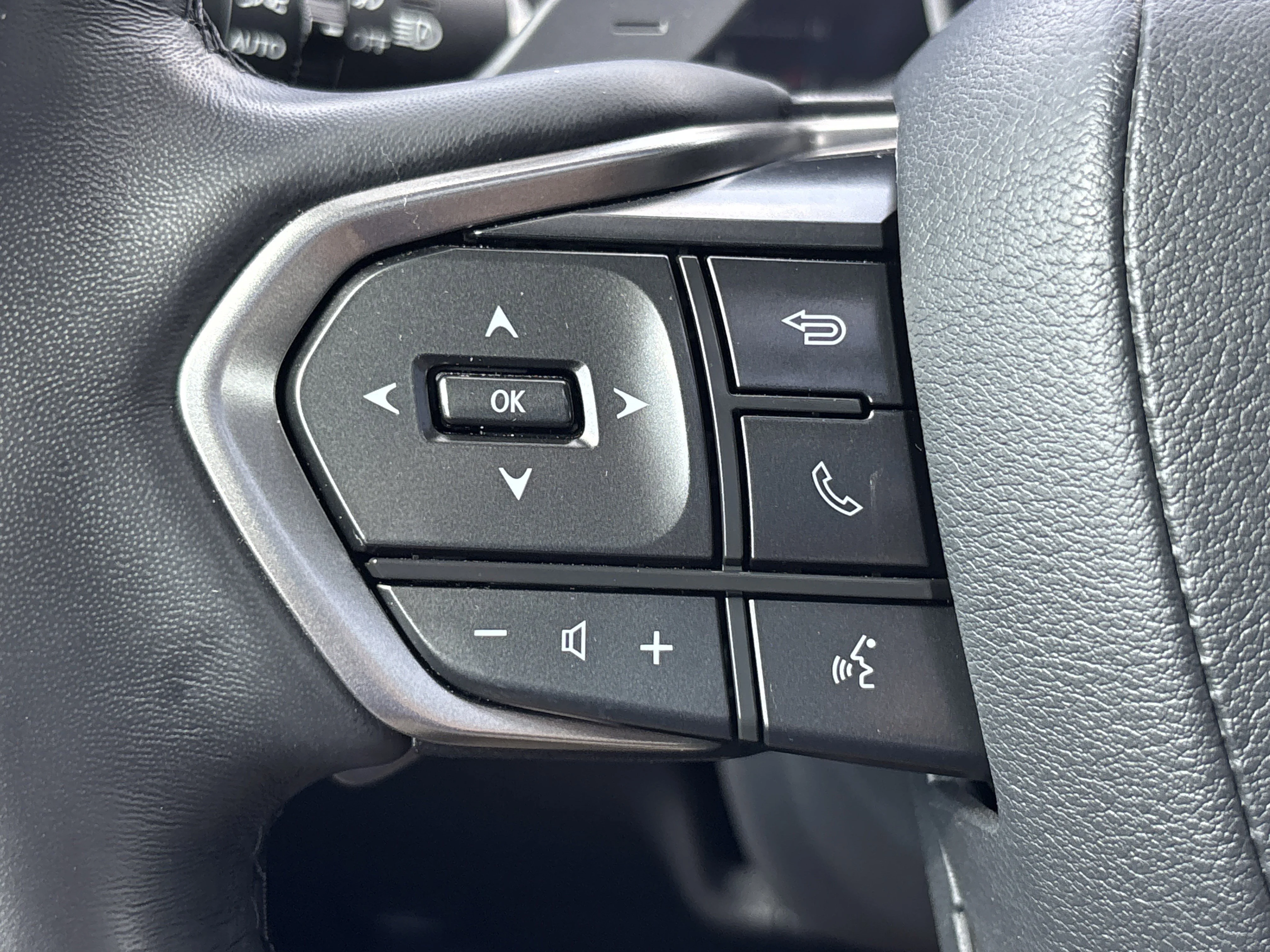 Used 2024 Incognito Lexus GX 550 Overtrail+ 4WD image 31