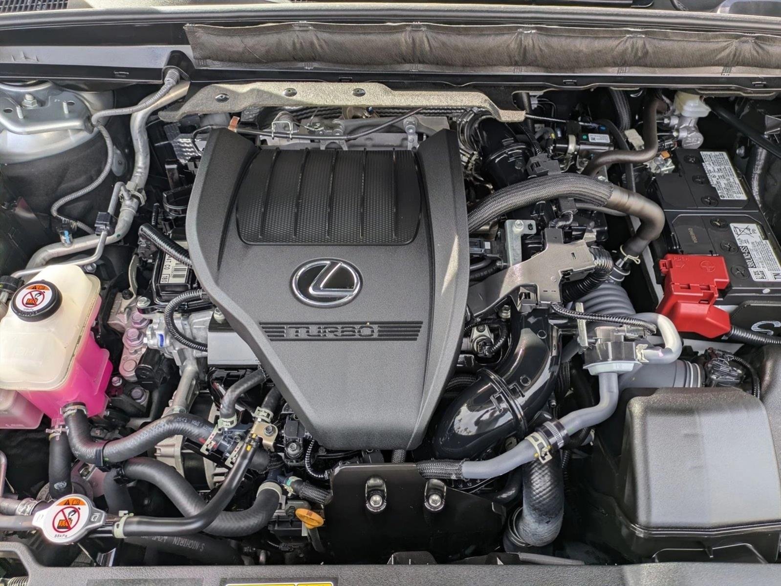 2024 Lexus RX 350 - Photo 23