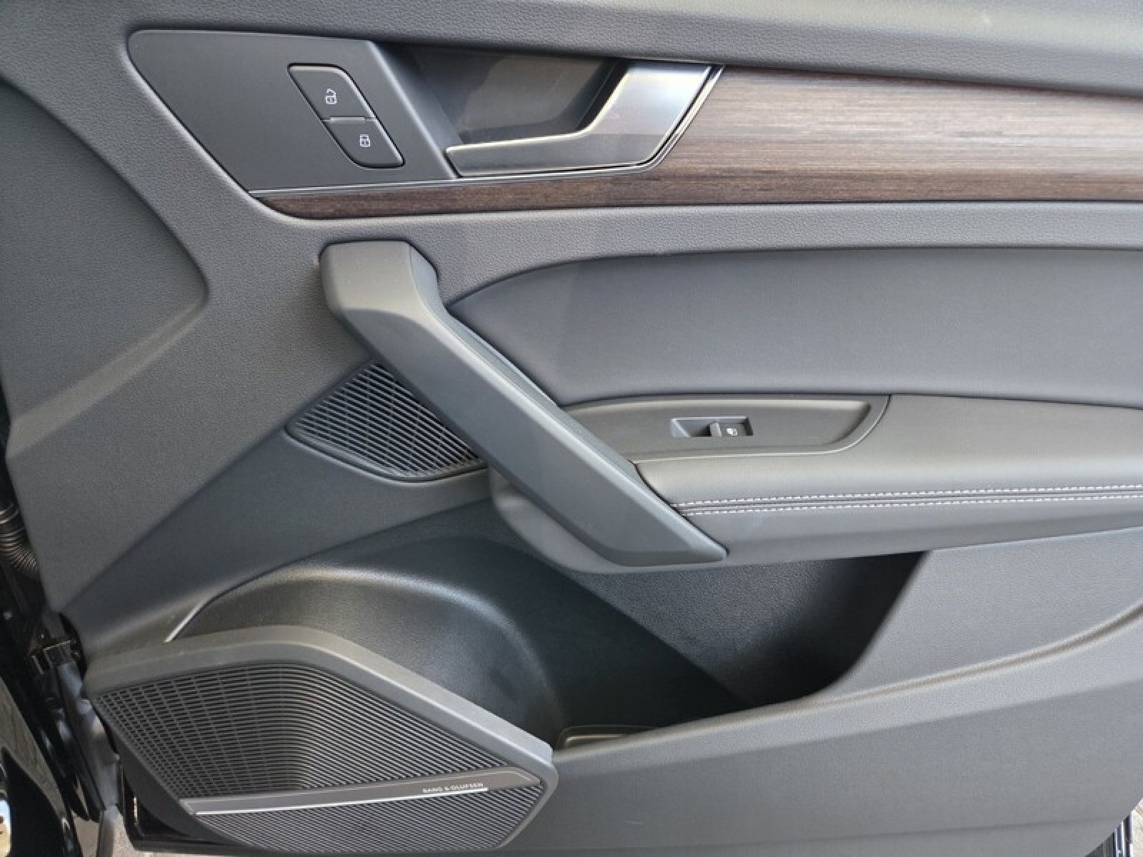 2025 Audi Q5 Premium Plus - Photo 22