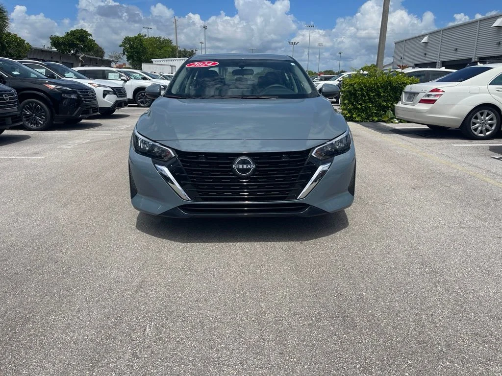 Used 2024 Gray Nissan SV image 3