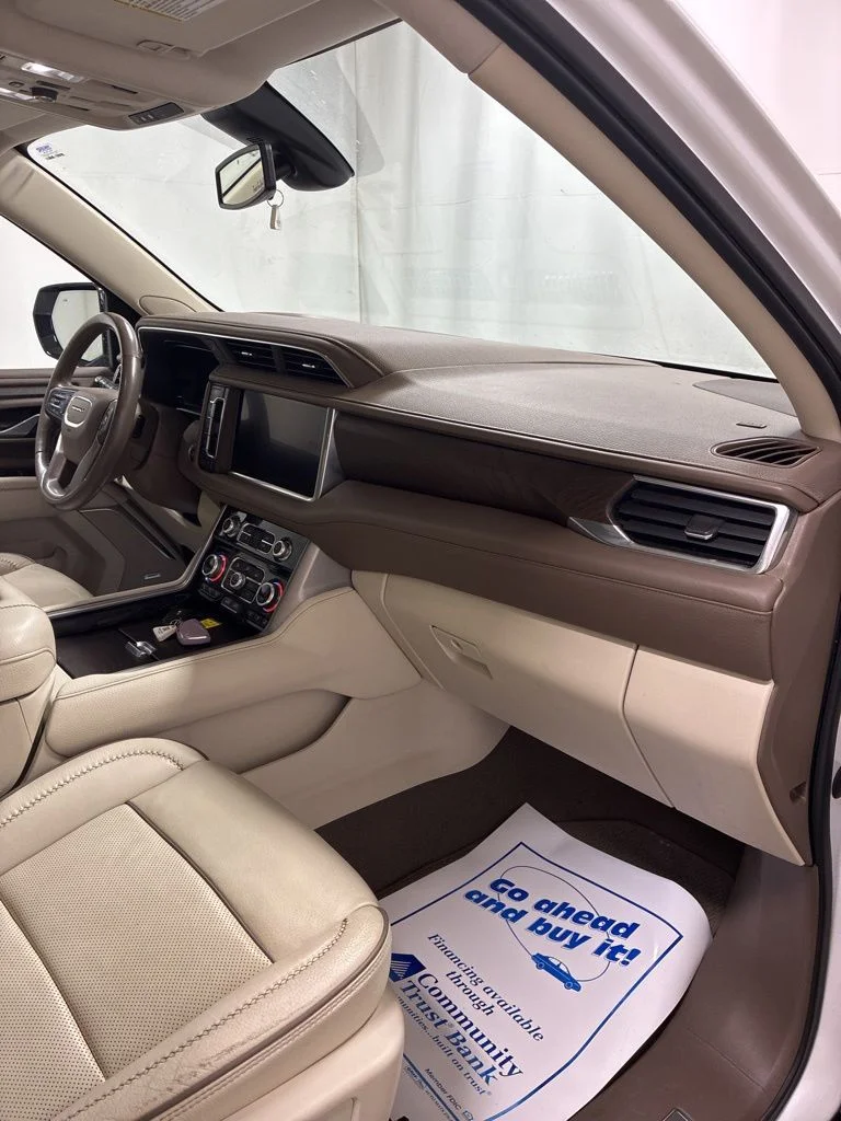 Used 2022 White GMC Denali image 35