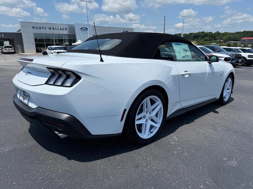 New 2026 Oxford White Ford GT Premium Convertible image 4