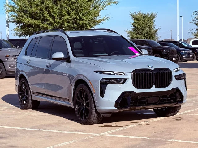 Used 2024 Gray BMW xDrive40i image 8