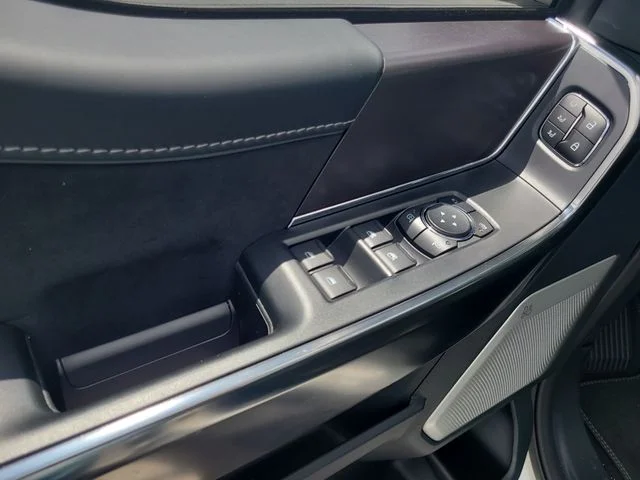 New 2026 White Metallic Ford Platinum image 17