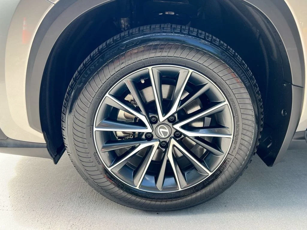 Certified Used 2026 ATOMIC SILVER Lexus 350 Premium image 9