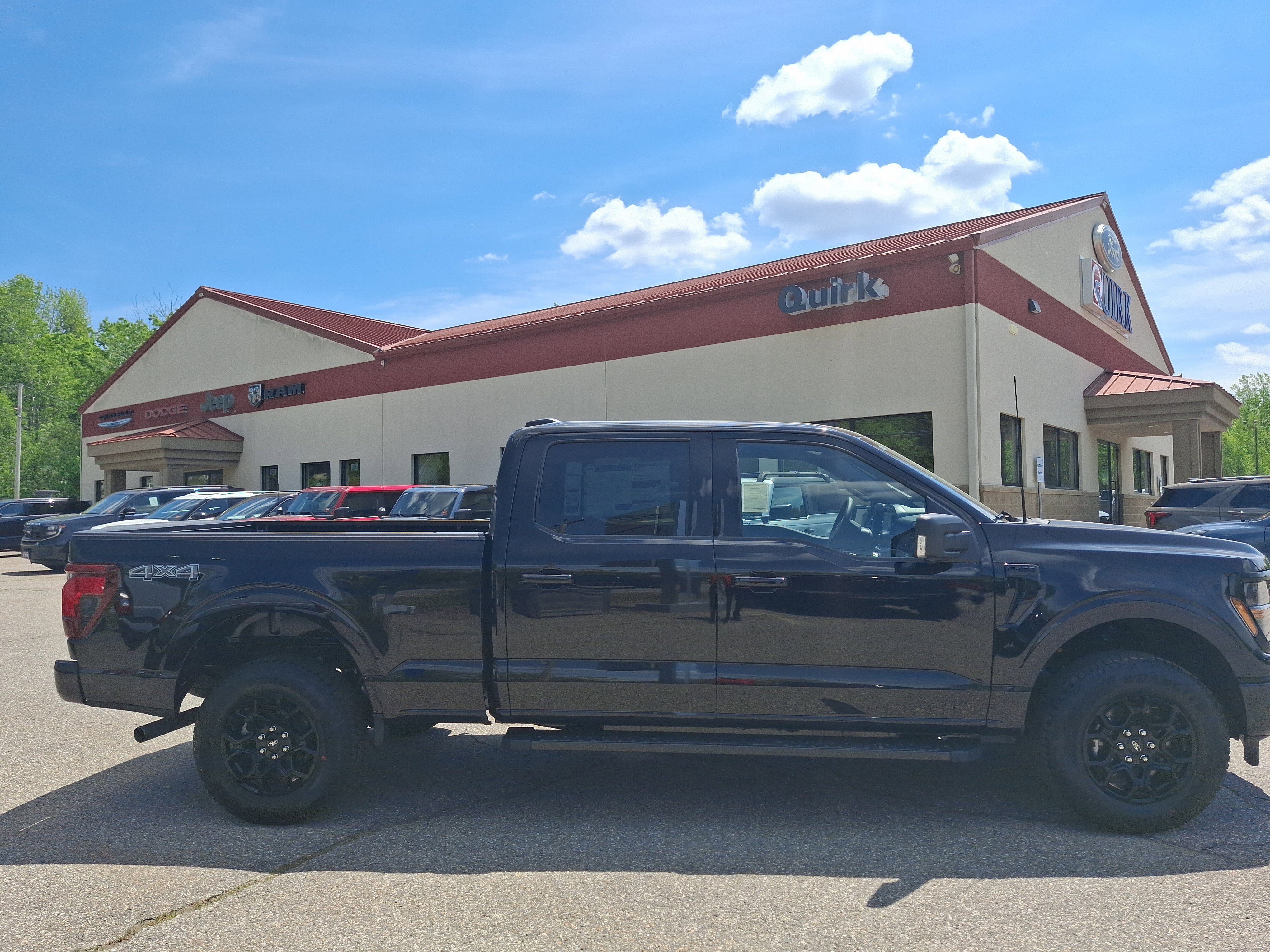 New 2026 Agate Black Metallic Ford XLT image 4