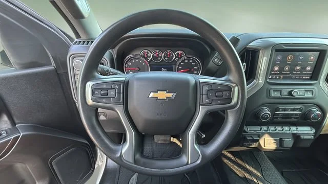 Used 2022 Summit White Chevrolet Custom image 13
