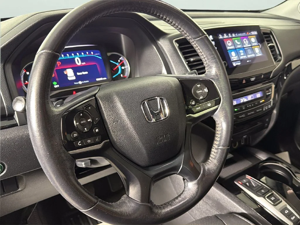 Used 2019 Black Honda Elite image 23