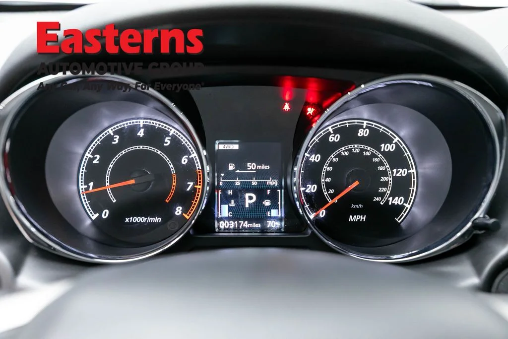 Used 2025 Silver Mitsubishi 2.0 SE image 17