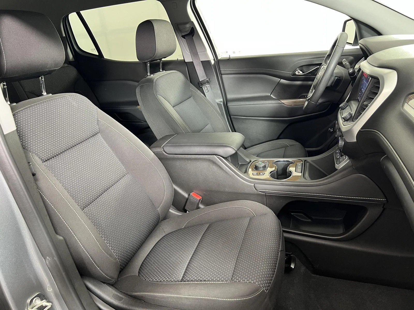 Used 2023 Sterling Metallic GMC SLE image 24