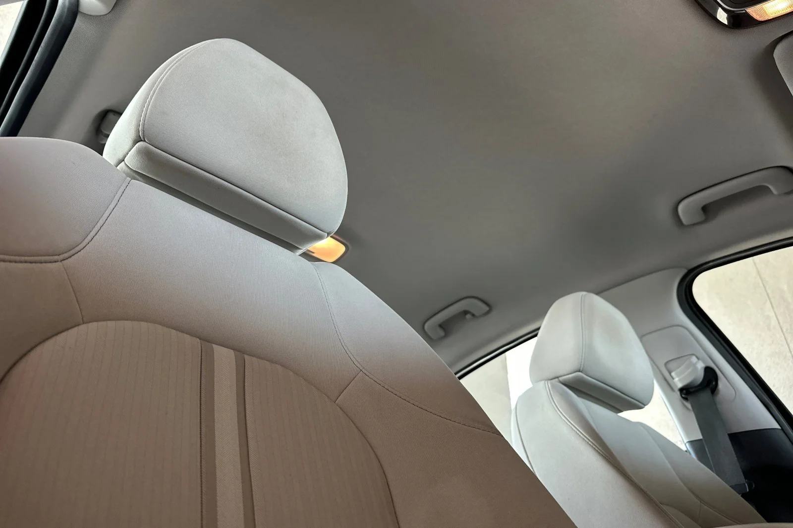 Used 2025 Black Hyundai SEL image 16