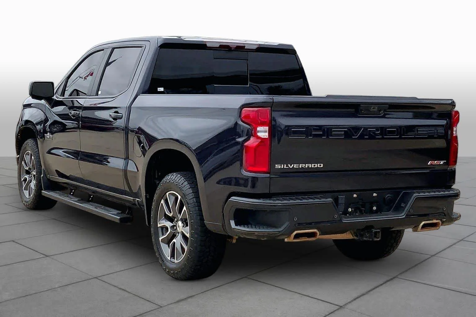 Used 2022 Dark Ash Metallic Chevrolet RST image 12