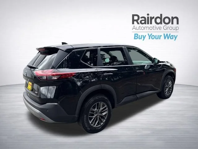 Used 2022 Super Black Nissan S image 7