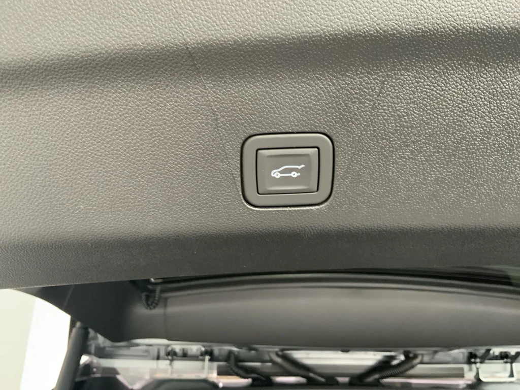 2026 Chevrolet Tahoe Premier - Photo 40
