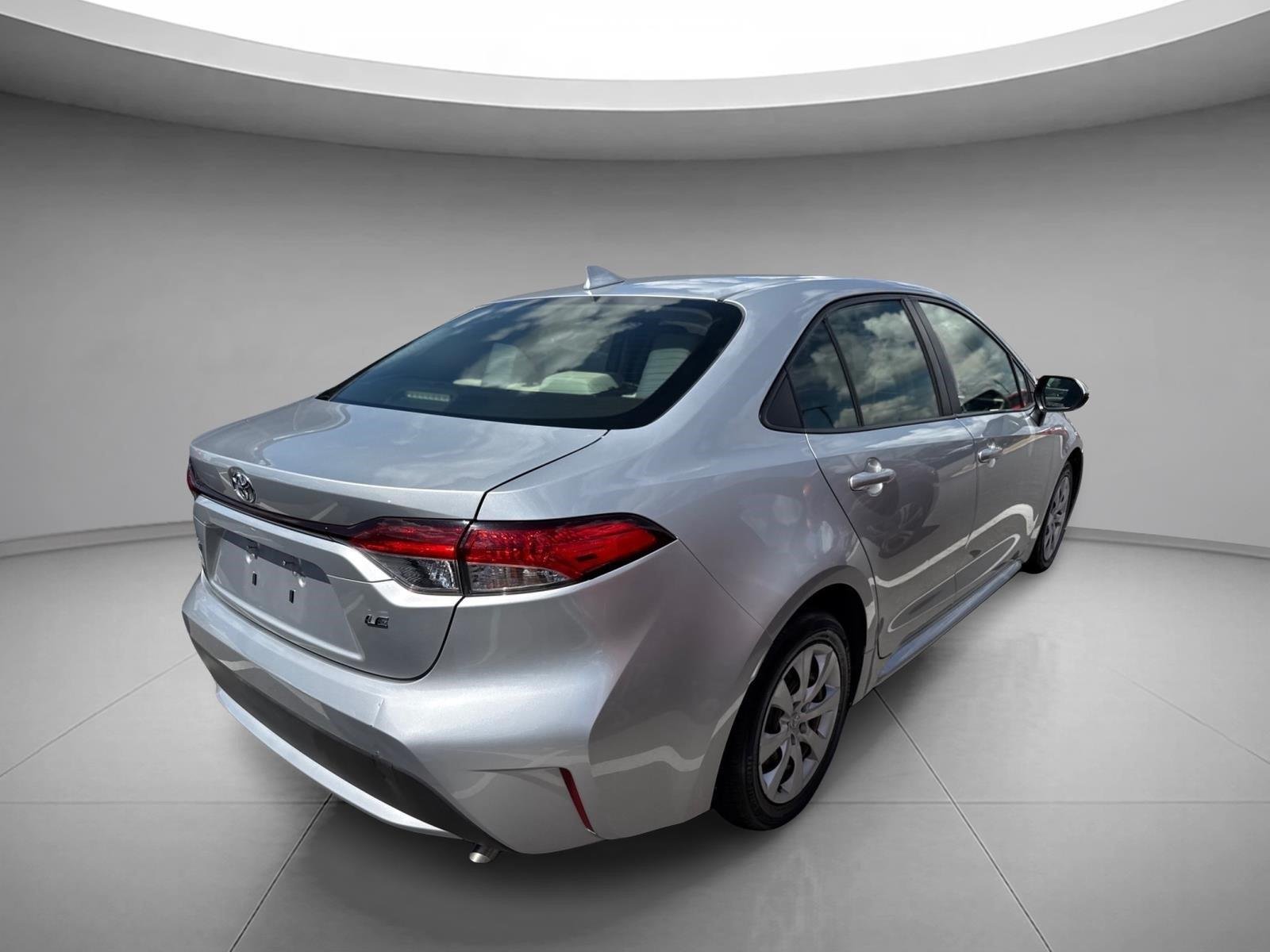 Used 2020 Classic Silver Metallic Toyota LE image 14