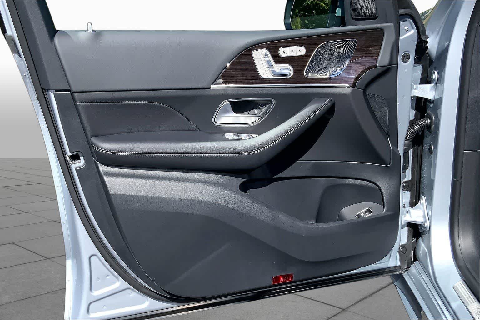 New 2026 Cirrus Silver Metallic Mercedes-Benz GLE 450 image 10