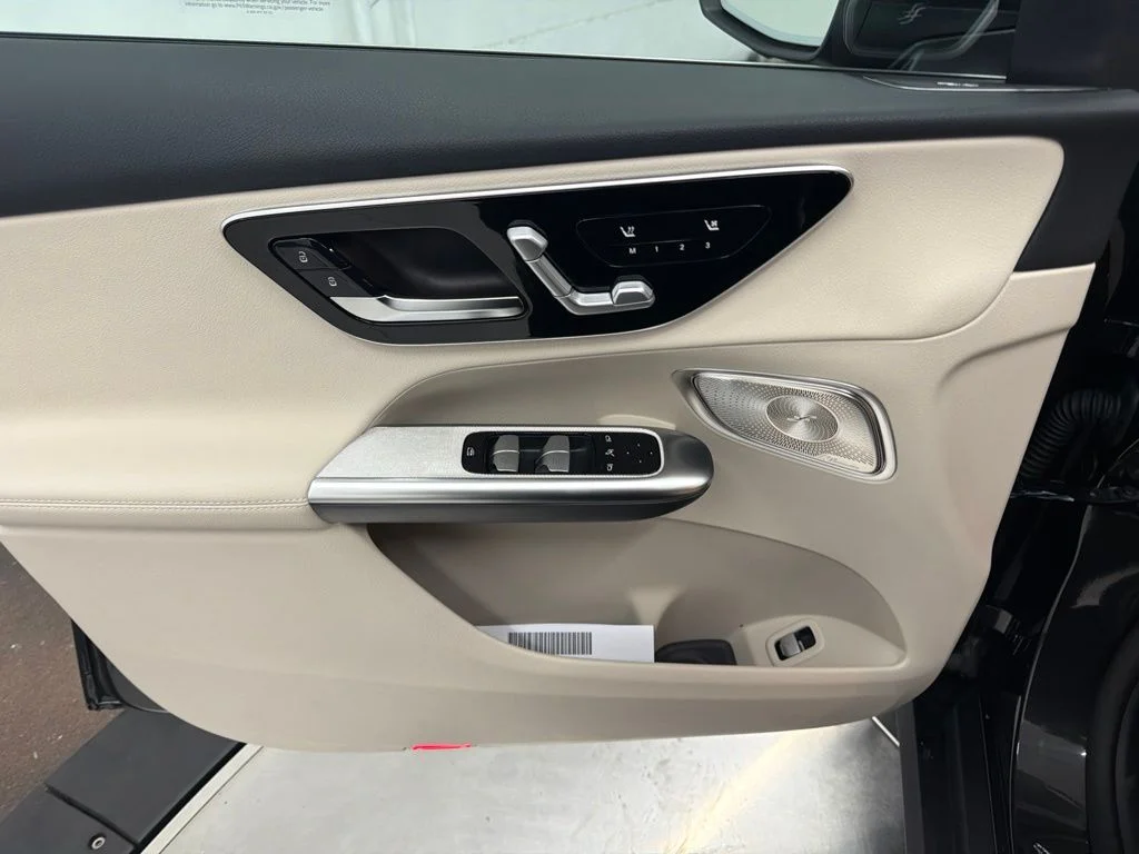 New 2027 Gray Mercedes-Benz GLC 300 image 16