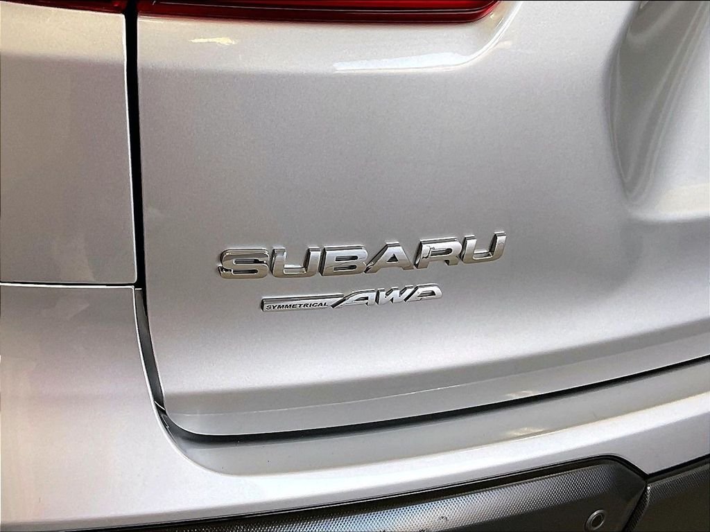 Used 2025 Silver Subaru Premium image 29