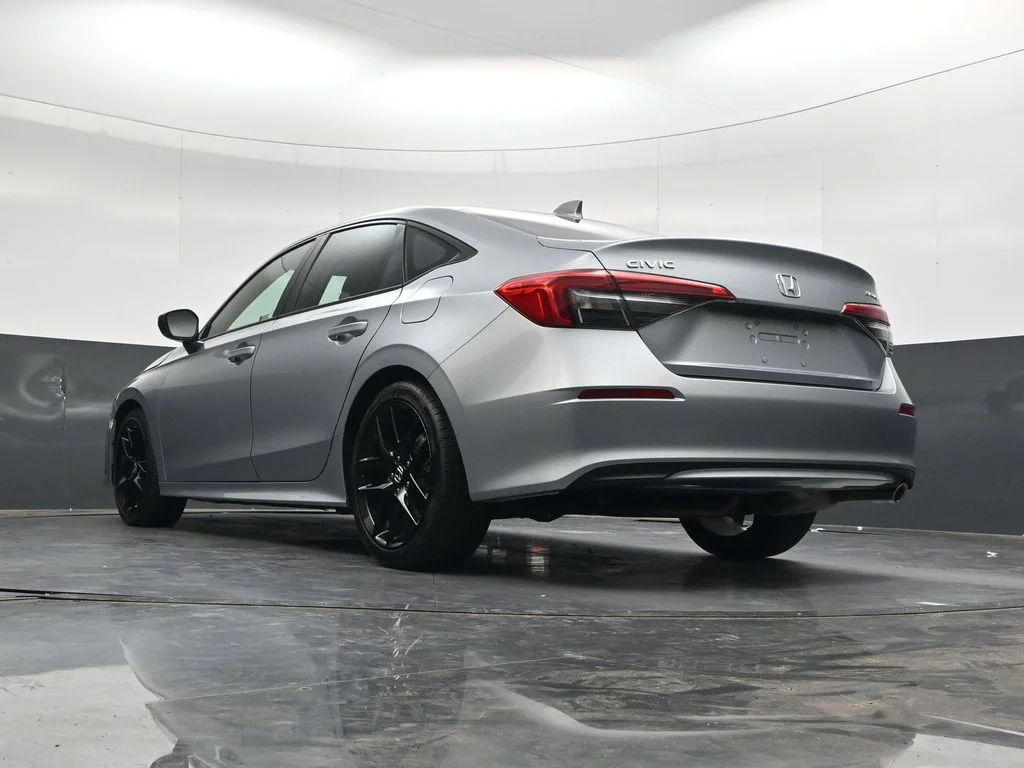 Used 2024  Honda Sport image 32