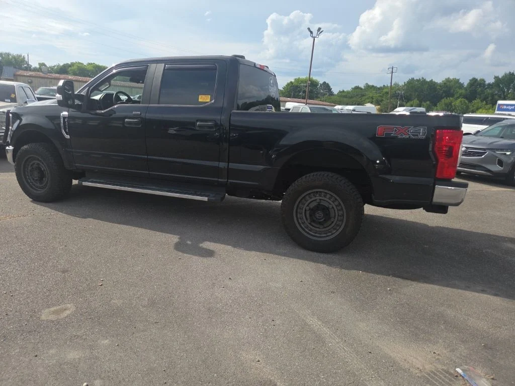 Used 2022 Black Ford XL image 5