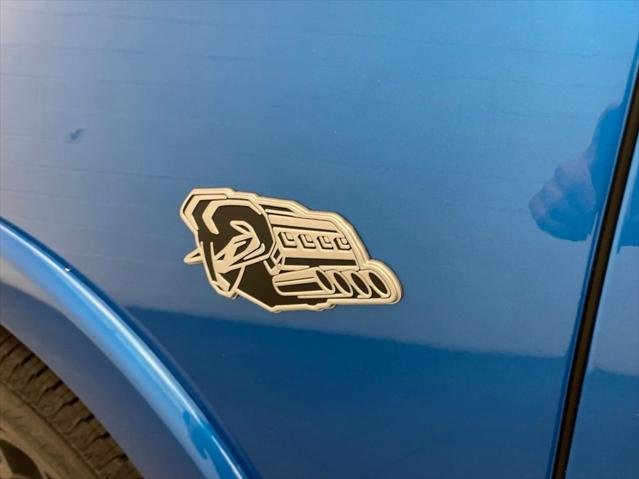 New 2026 Hydro Blue Pearl-Coat Exterior Paint RAM BIG HORN image 10