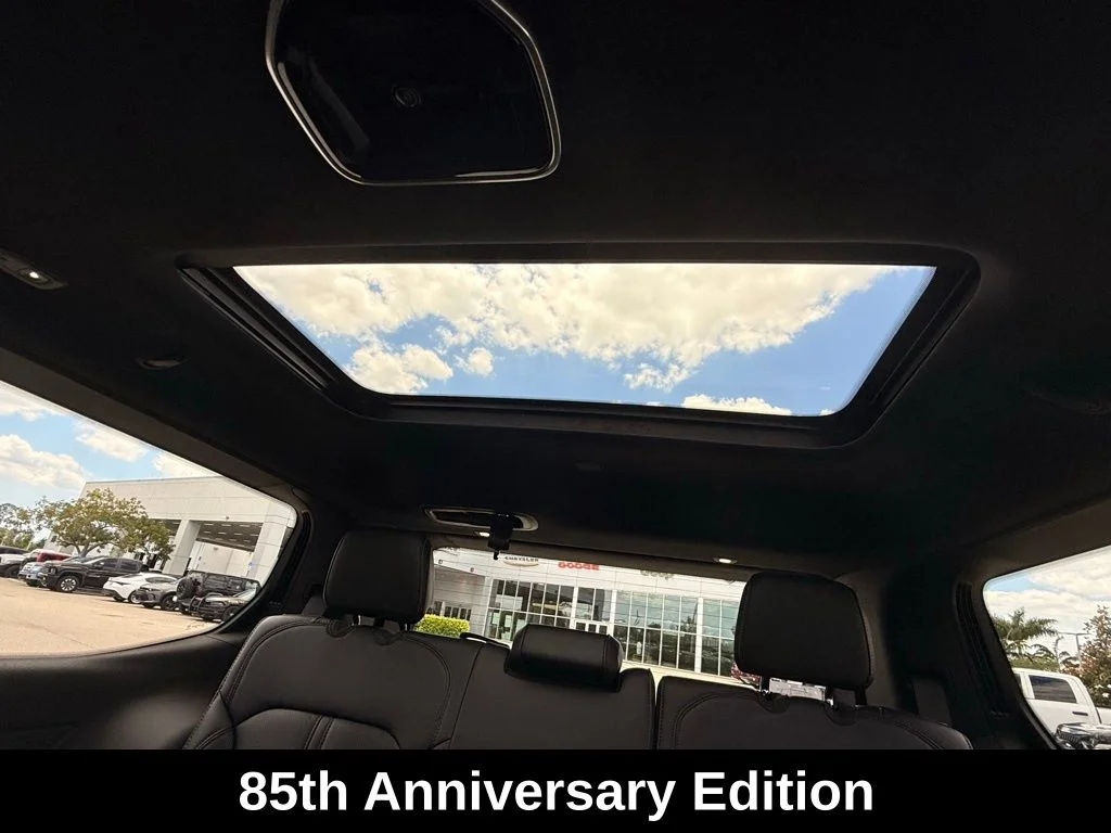 New 2026 Bright White Clear-Coat Exterior Paint Jeep 85th Anniversary Edition image 30