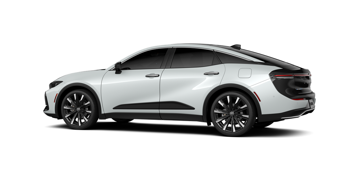 New 2026 Oxygen White with Black bi-tone Toyota Platinum image 5