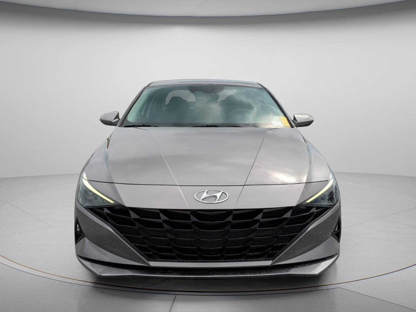 Used 2023 Fluid Metal Hyundai SEL image 2