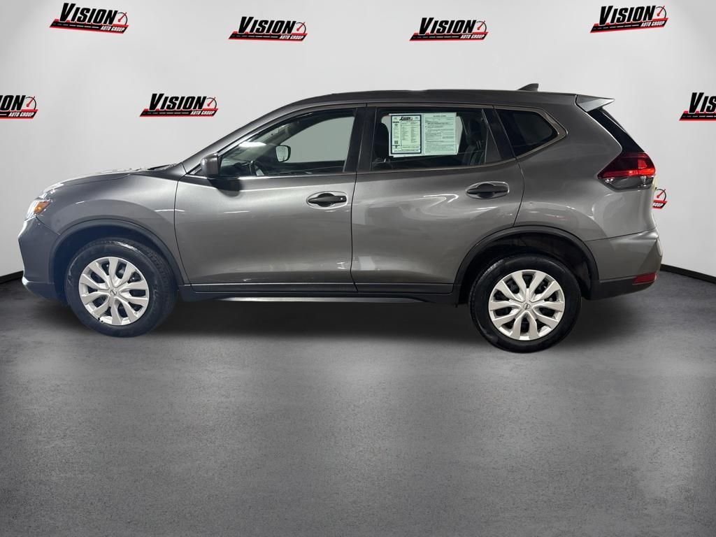 Used 2020 Gray Nissan S image 8