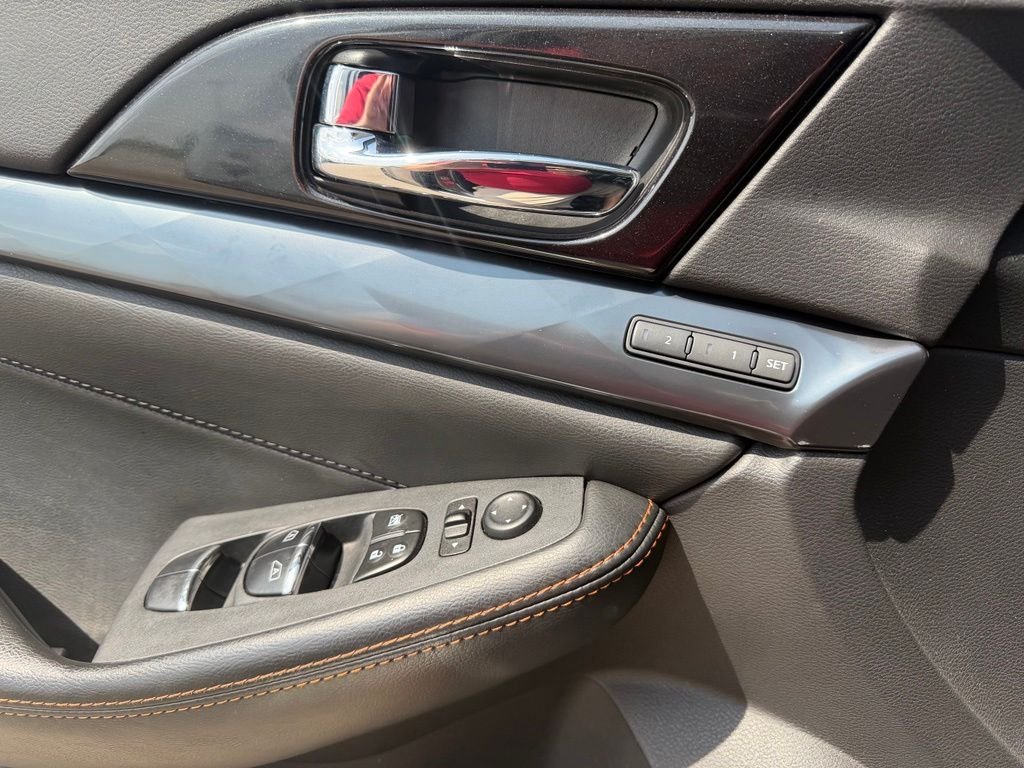 Used 2019 Gray Nissan SR image 14